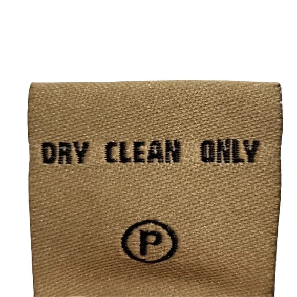 🎉HP🎉Escapade Women's Buckle Top - Picture 5 of 5